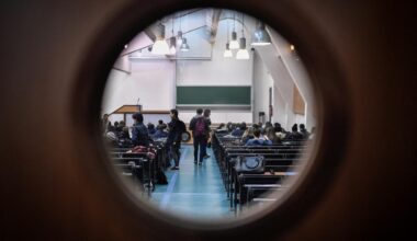 Peu d’offres d’emploi, salaires moins élevés : la déception des diplômés en sciences humaines et sociales