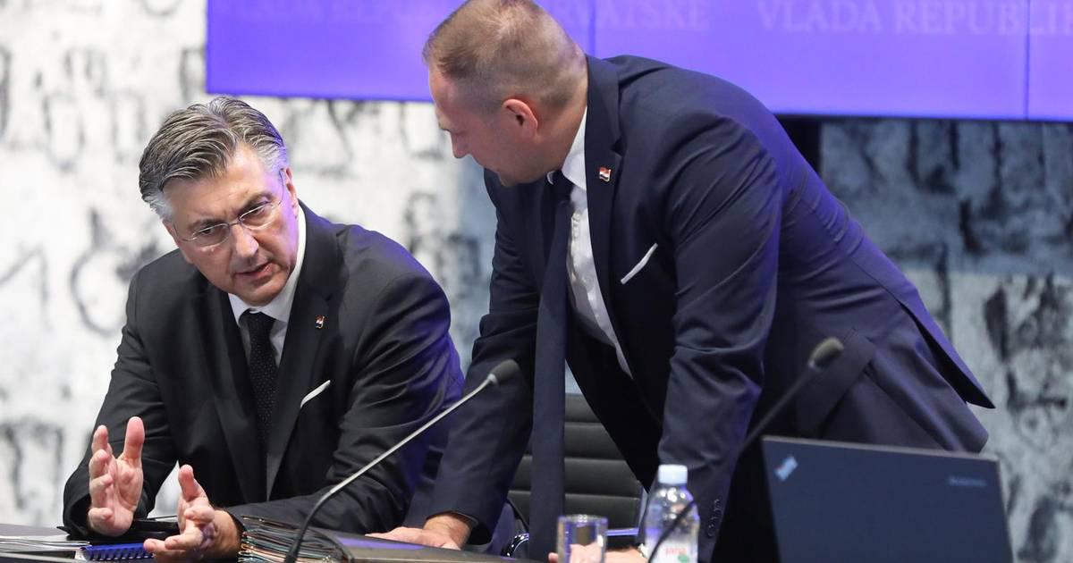 Vlada zabranila arome u svim proizvodima za pušenje i njihovu prodaju djeci ispod 18!