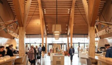 Is there a better service station in the UK than Gloucester services?