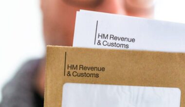 HMRC cutting letters to taxpayers in bid to save £50m