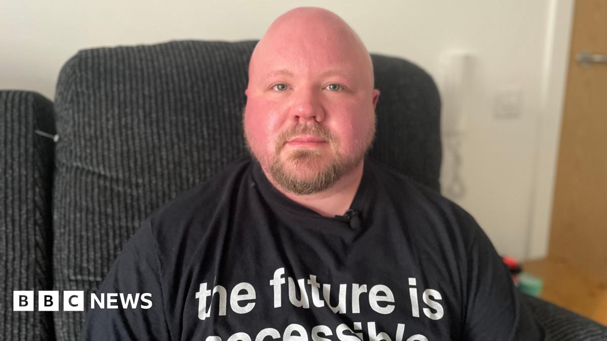 Man 'trapped' in Edinburgh home for months after locks changed