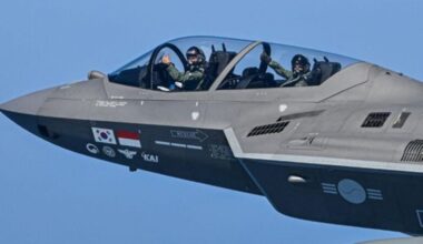 Polish air chief Ireneusz Nowak (rear) in KF-21 Photo credit: ROKAF