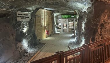 They really will put a Żabka anywhere - Wieliczka