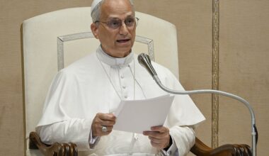 Pope asks Italian bishops to proclaim the Gospel, teach peace