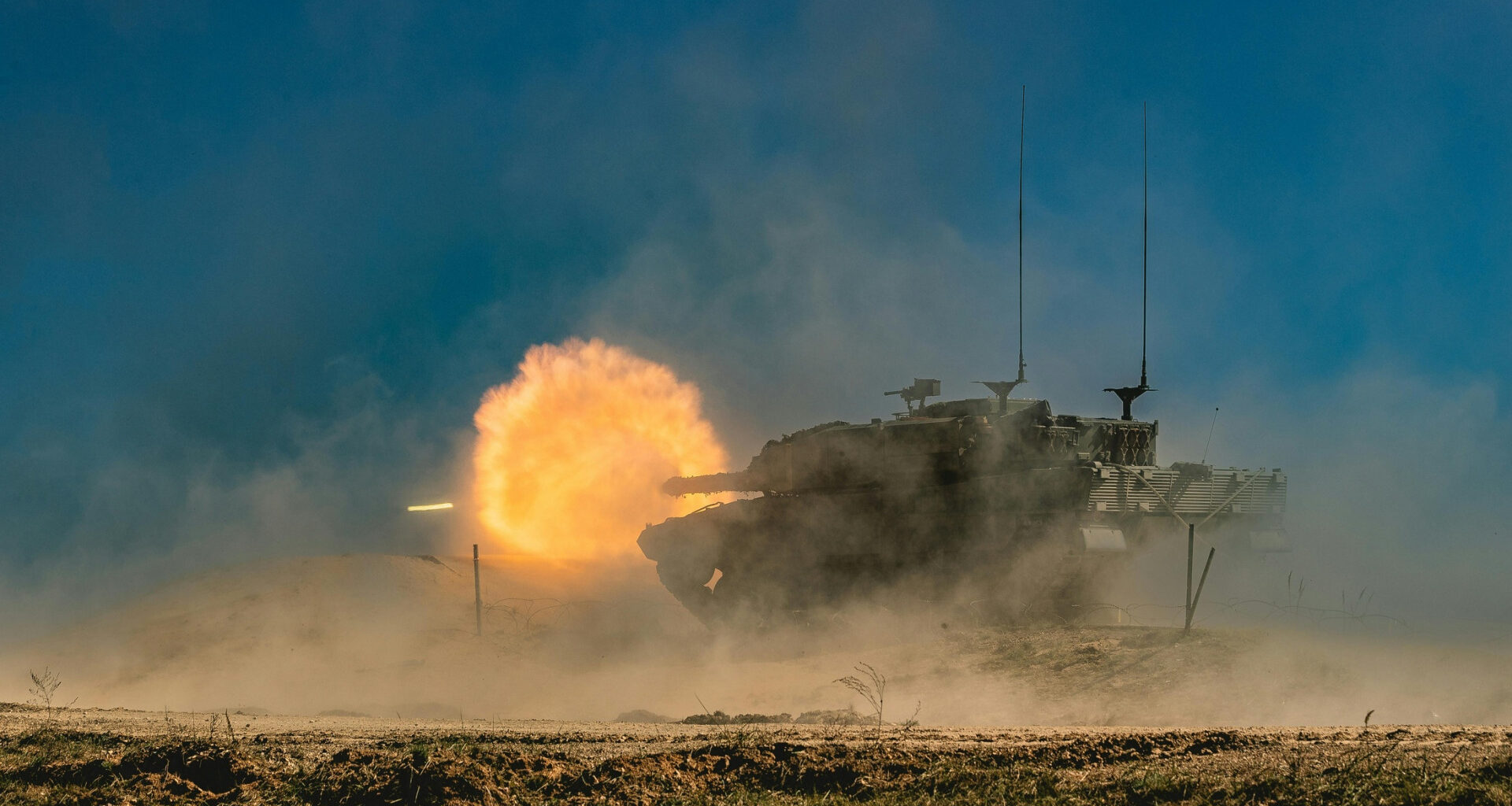 Nagy lövést kaphat Magyarország a fegyverkezéssel, ha nem lép a kormány