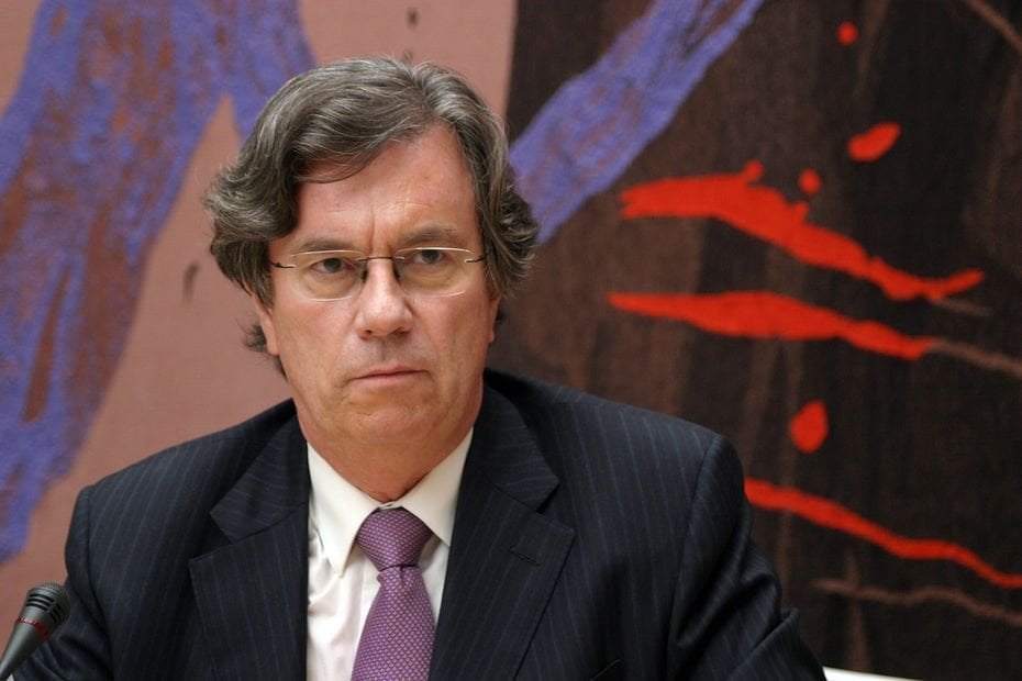 Interdiction de fumer dans les lieux publics : "Les terrasses de café pourraient être concernées" estime l'ancien ministre Claude Evin, initiateur de la loi contre le tabagisme