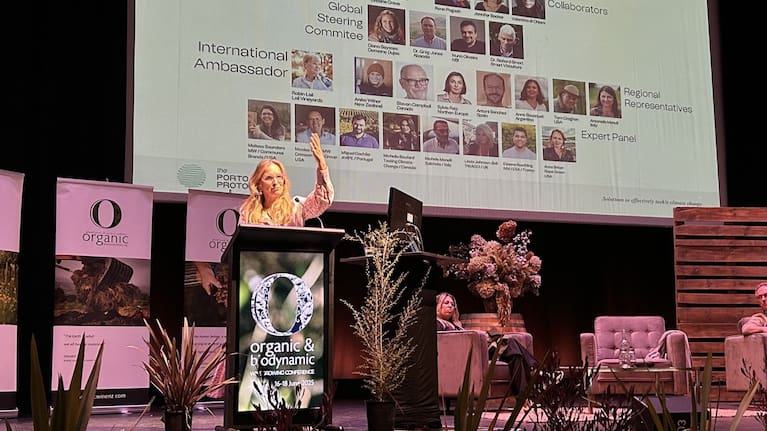 Marta Mendonca, head of viticulture sustainability organisation The Porto Protocol, speaking at the Organic and Biodynamic Winegrowing Conference.
