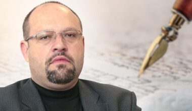 Namišljene ovacije v Evropskem parlamentu