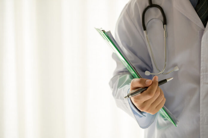 Latvia agrees to strictly regulate the distribution of additional funding for healthcare workers’ salaries