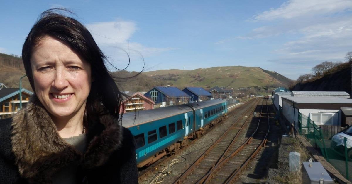 Welsh Liberal Democrats criticise Labour over rail funding