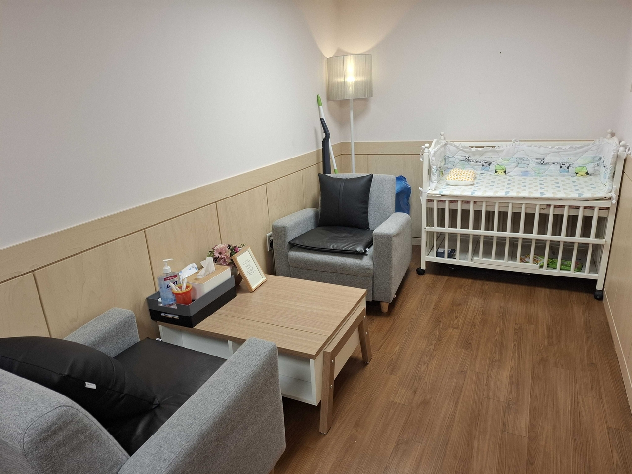 ‘Baby box’: ‘Many' mothers in South Korea feel they have no choice but to give up their babies