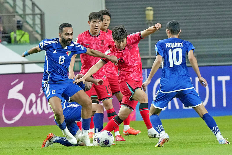 PSG’s Lee pleads with South Korea boo boys
