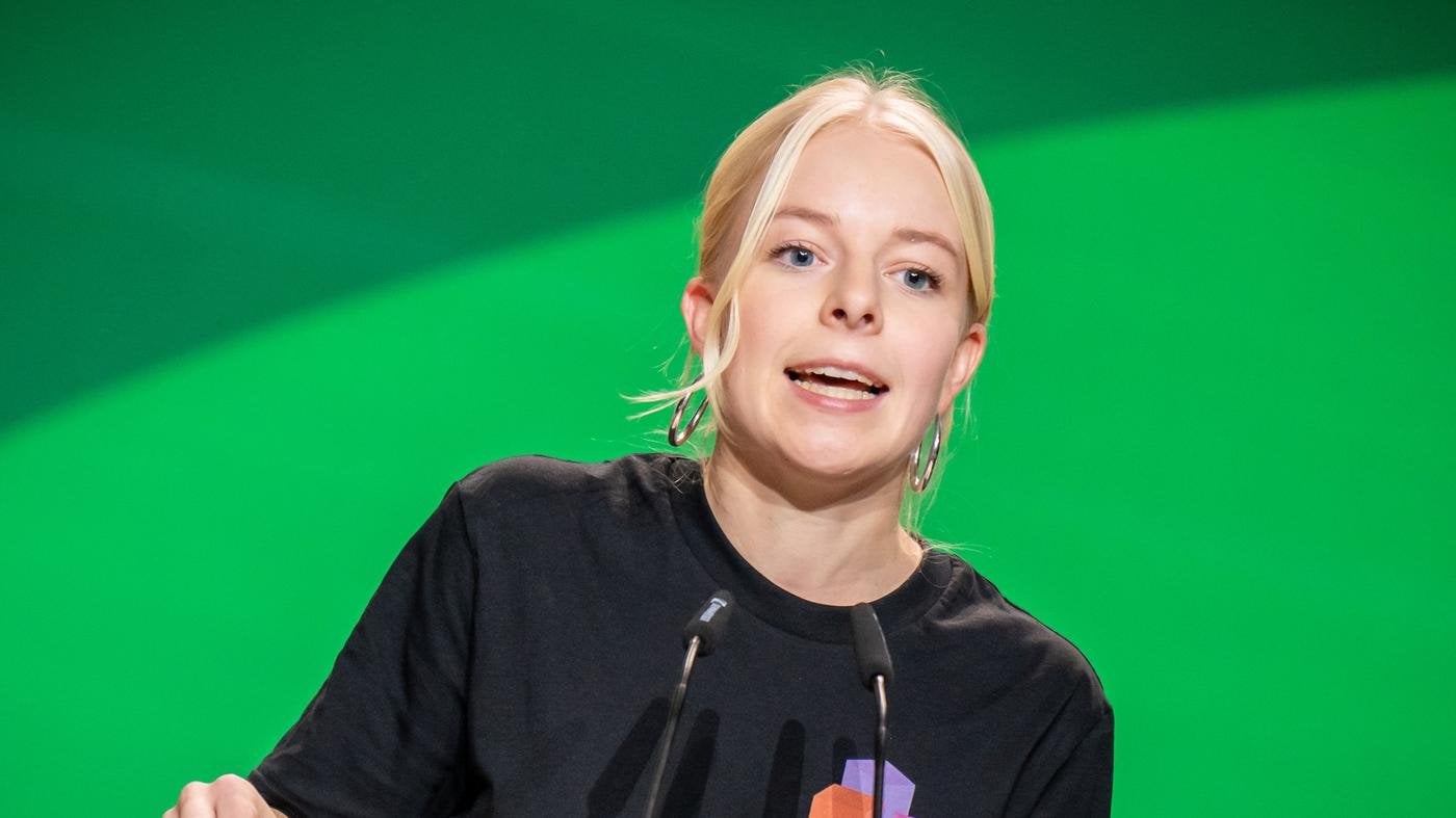 Nach Post mit „ACAB“-Pullover: Klöckner droht Grüne-Jugend-Chefin Nietzard mit Entzug ihres Bundestag-Ausweises
