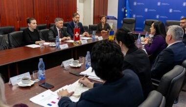 Acord pentru servicii sociale integrate în orașele din România cu fonduri elvețiene