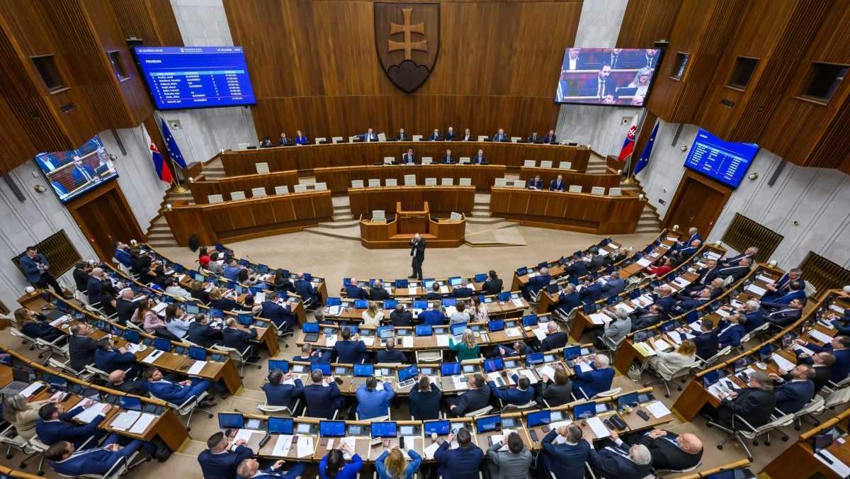 Rezort vnútra predložil zmeny týkajúce sa politických strán