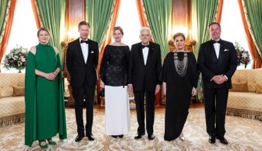 Henri, Maria Teresa, Guillaume et Stéphanie de Luxembourg sur leur 31 pour un dîner de gala en l'honneur du président italien