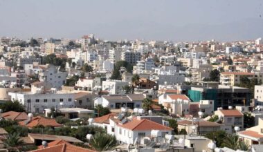 cover Akel focuses on Israelis amidst Cyprus for sale fears