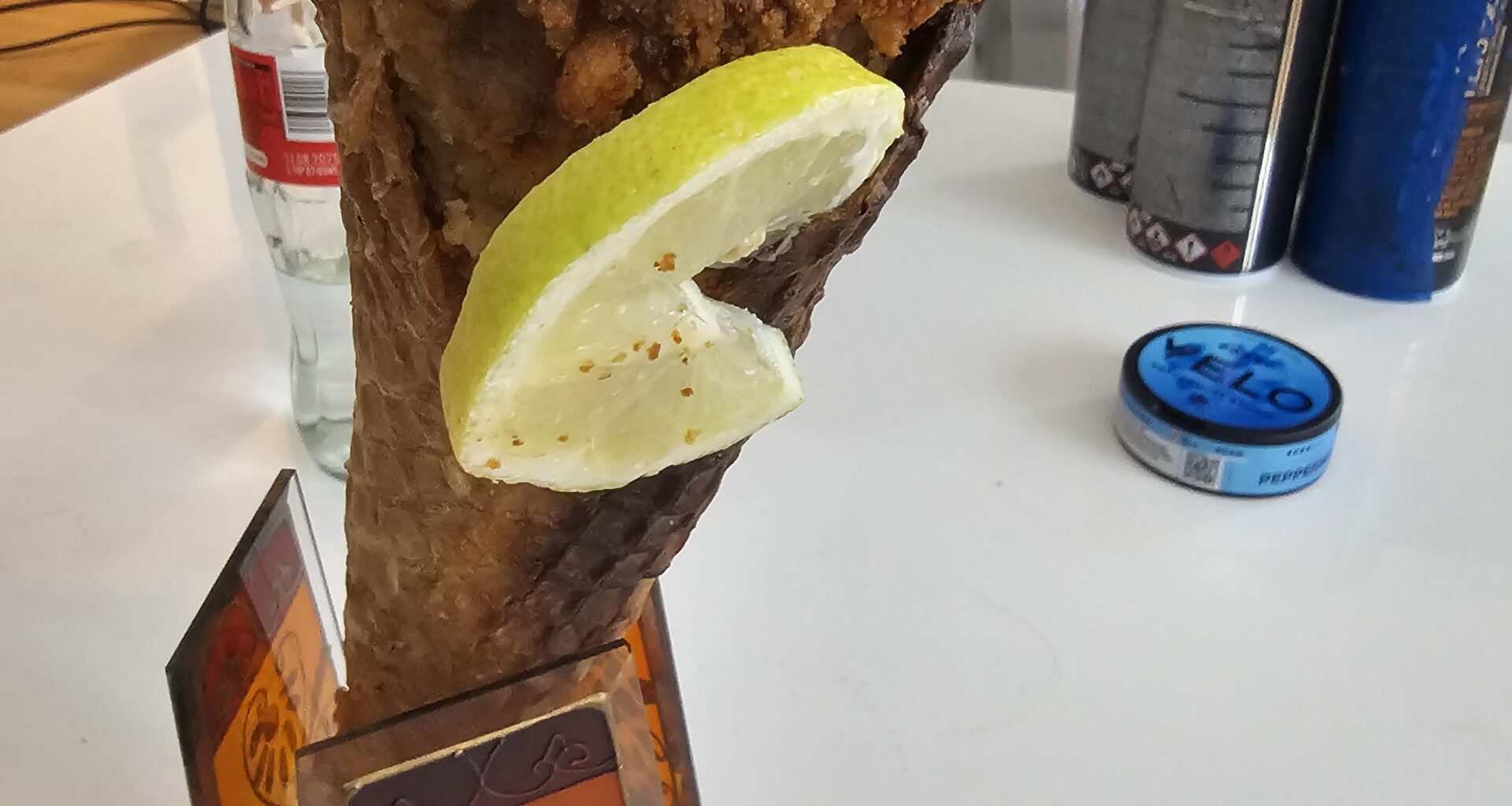 Österreichisches Eis - Schnitzl im stanitzl