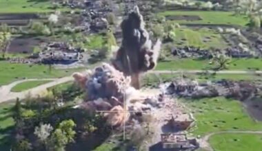 Insane moment Ukraine Air Force wipes out Russian positions in ruthless attack