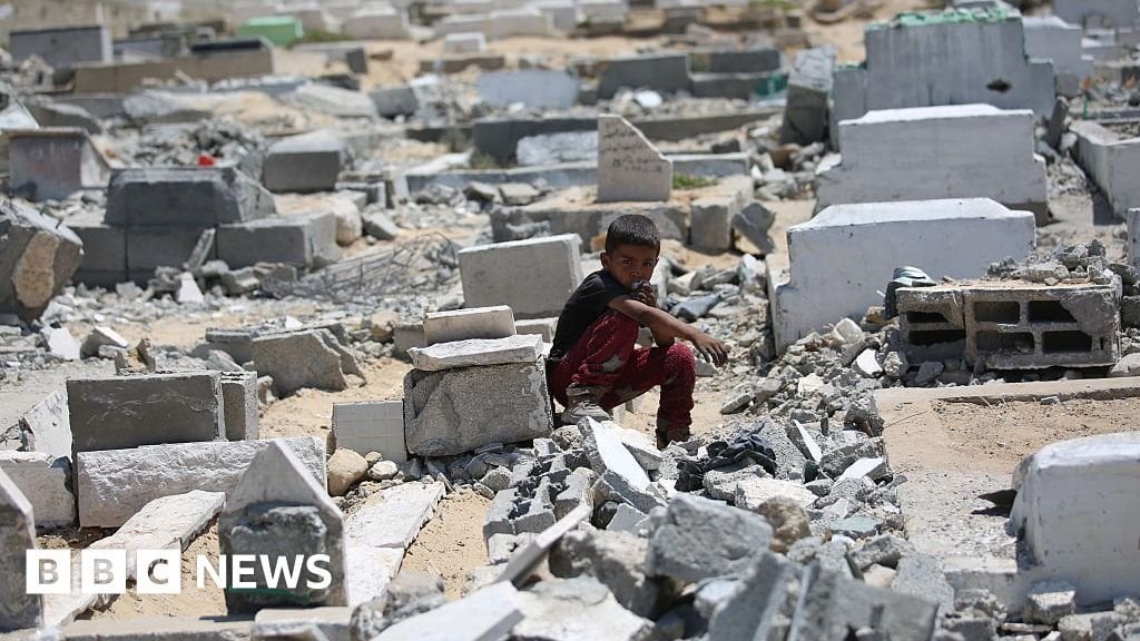 Gaza now worse than hell on earth, humanitarian chief tells BBC