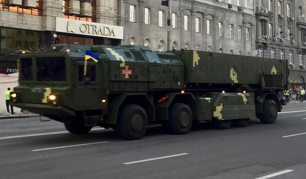 Ukrainian ballistic missile "Sapsan" enters mass production its Warhead Weighs about 480 kg ( the new American PrSM ballistic missile for the HIMARS system weighs only 91 kg).