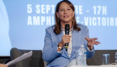Surveillante tuée au couteau à Nogent : Ségolène Royal dénonce la minute de silence imposée aux élèves