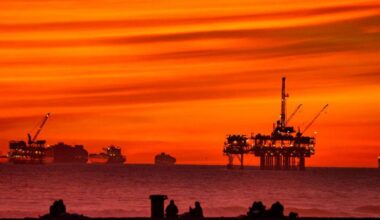 Parliamentarian Blocks 'Big, Ugly Bill' Public Lands Sale and Offshore Drilling Policies | While calling the public lands decision "an important victory," one campaigner also warned that "this threat is far from over."