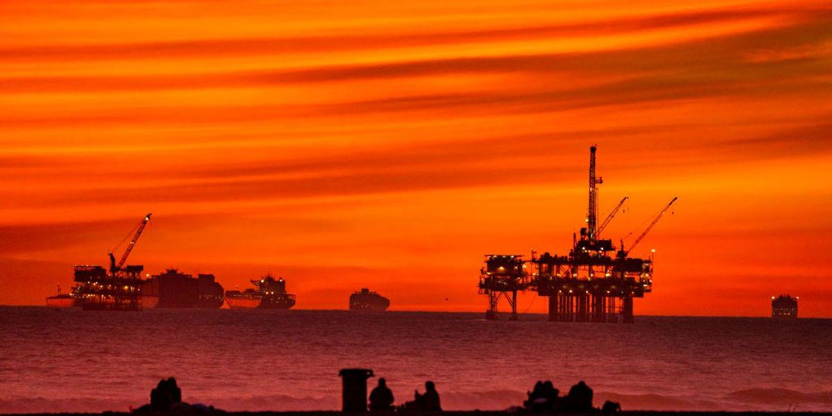 Parliamentarian Blocks 'Big, Ugly Bill' Public Lands Sale and Offshore Drilling Policies | While calling the public lands decision "an important victory," one campaigner also warned that "this threat is far from over."