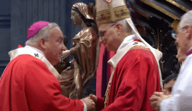 Omaha Archbishop McGovern receives pallium from Pope Leo XIV