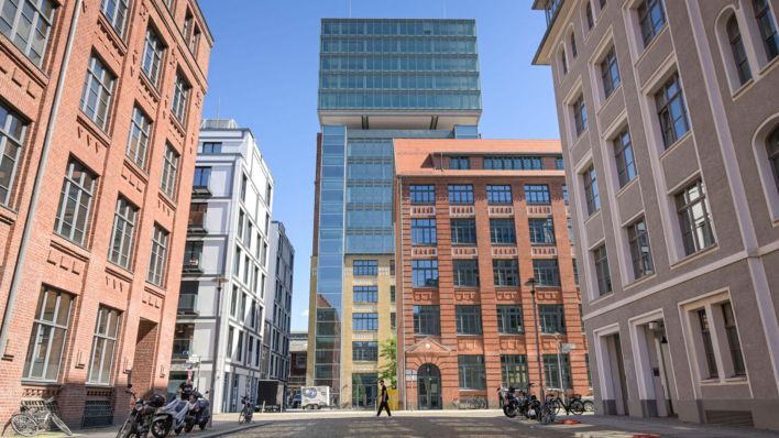 Archivbild: Narva-Hochhaus, Oberbaum City, Naglerstraße, Friedrichshain, Friedrichshain-Kreuzberg, Berlin. (Quelle: dpa/Schoening)