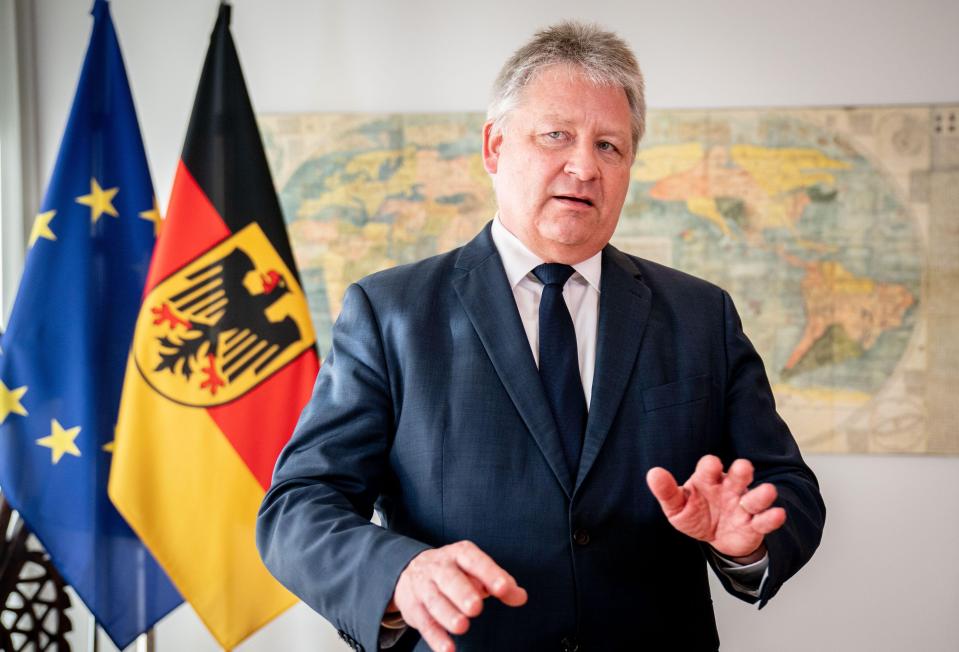 Bruno Kahl, President of the German Federal Intelligence Service, being interviewed.