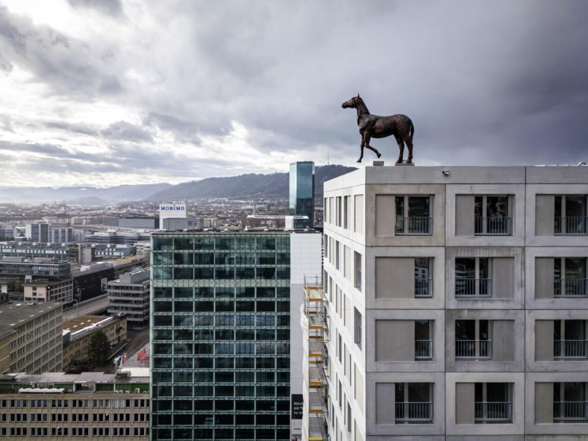Right-wing party wants priority for Swiss citizens in Zurich housing