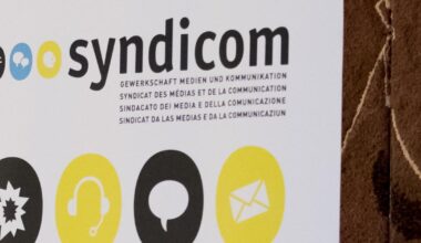 L'assemblée des délégués de Syndicom s'inquiète du démantèlement des services publics - rts.ch