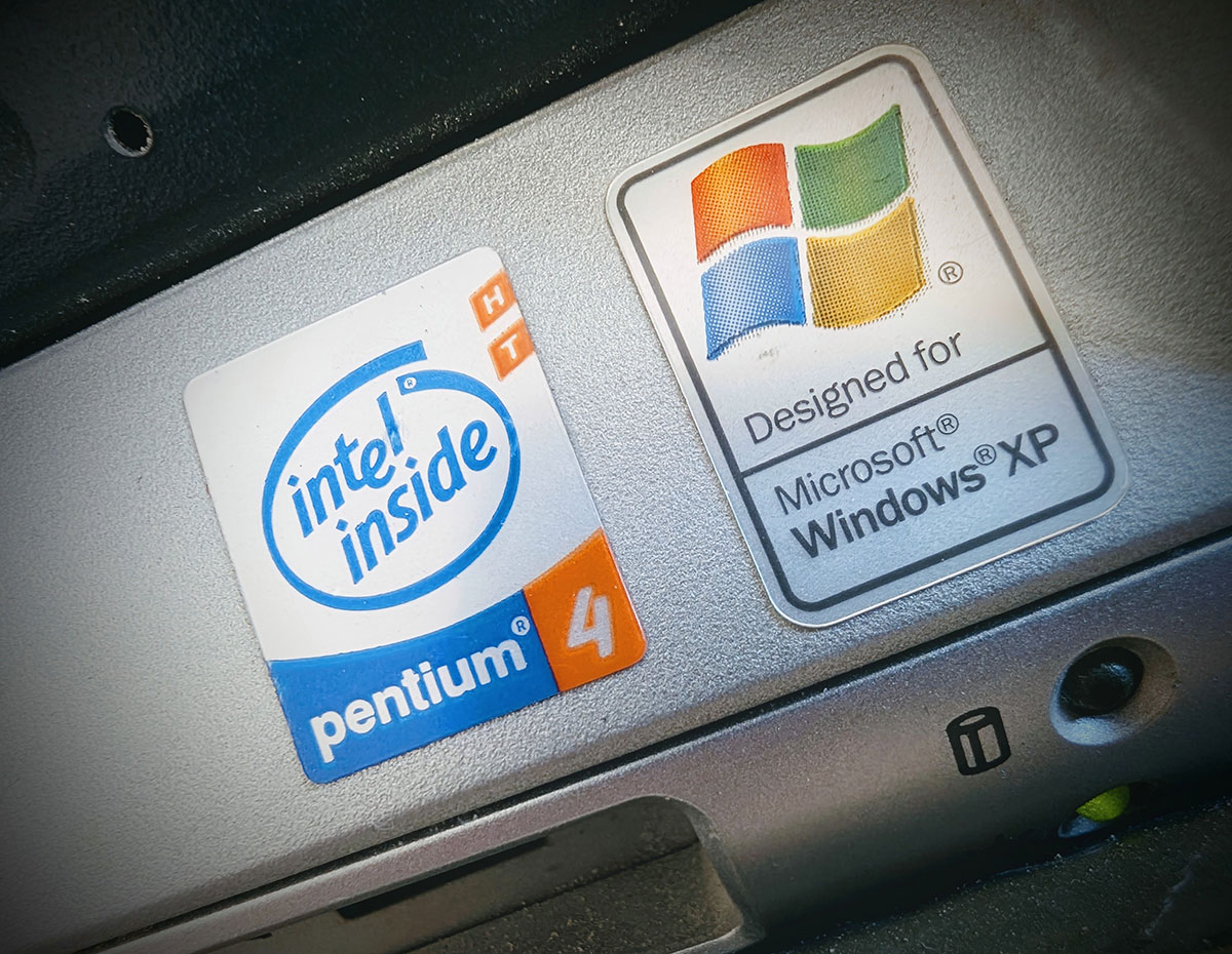 This AI runs on a 1997 processor with only 128 MB of memory, and the results are astonishing