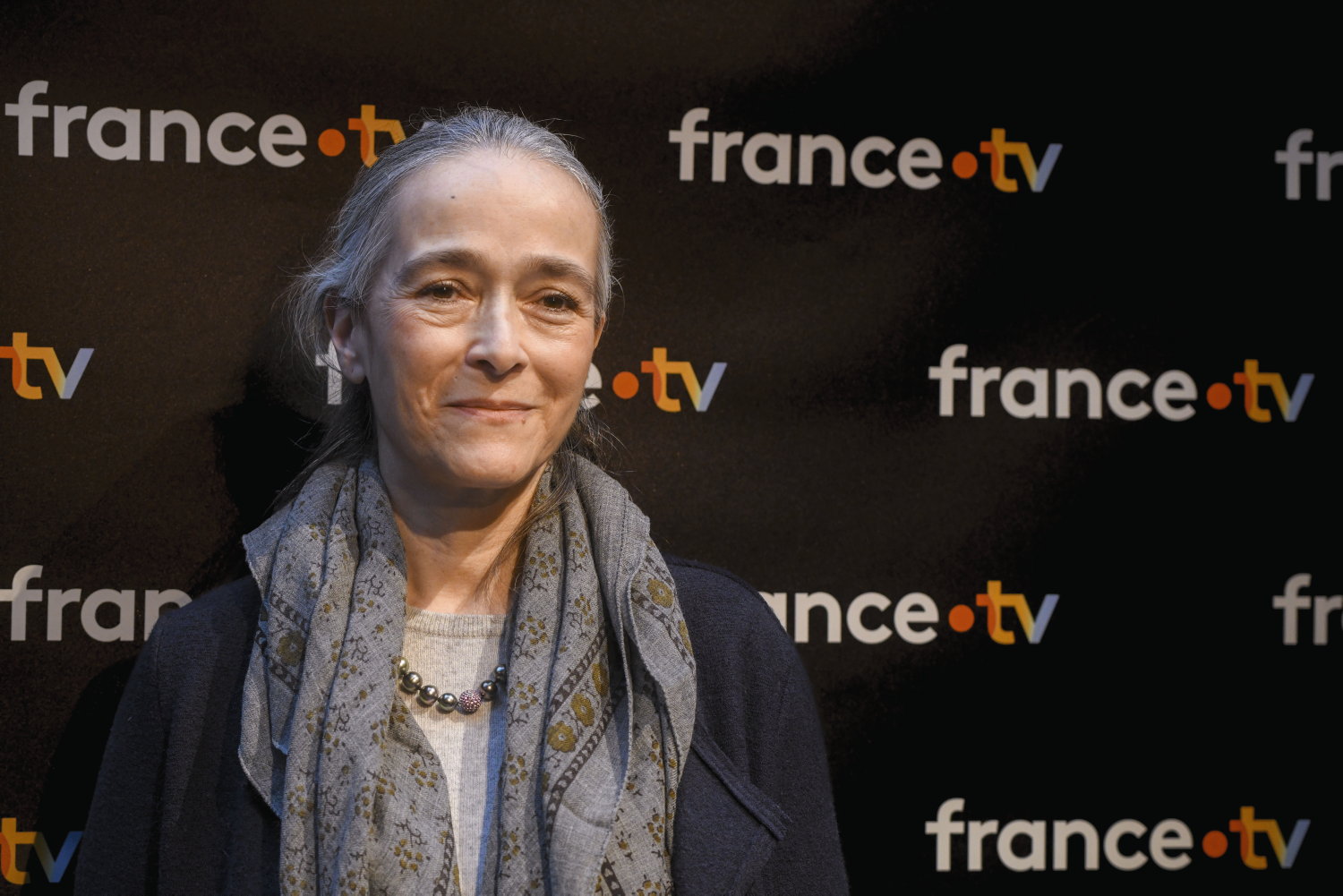 France Télévisions : jusqu’où va l’ambition de Delphine Ernotte, la costkilleuse qui a gardé son costard Orange ?
