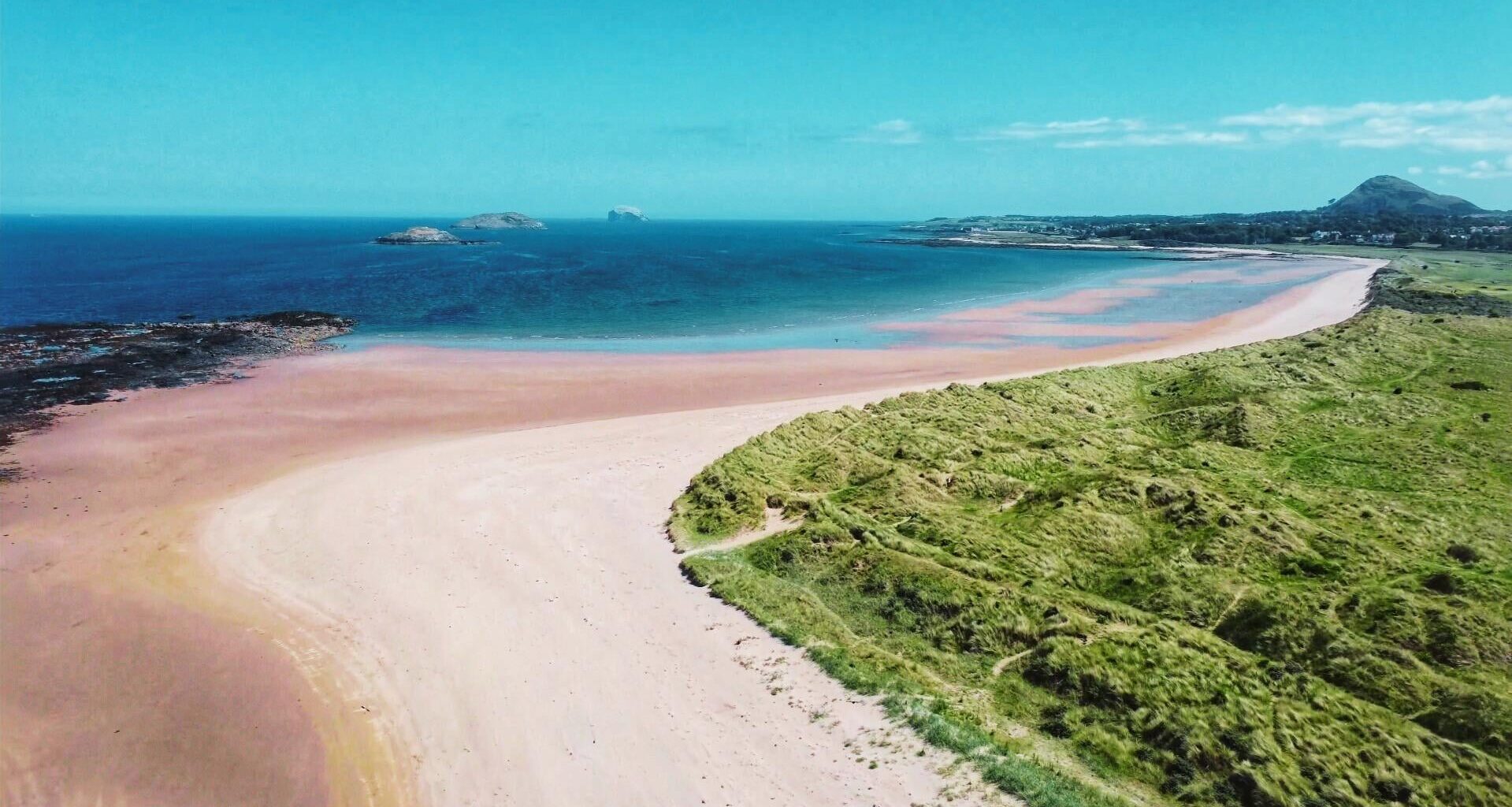 Golden Sands, Clear Water, and a Hidden Lighthouse – This Might Be My Favourite Place in Scotland