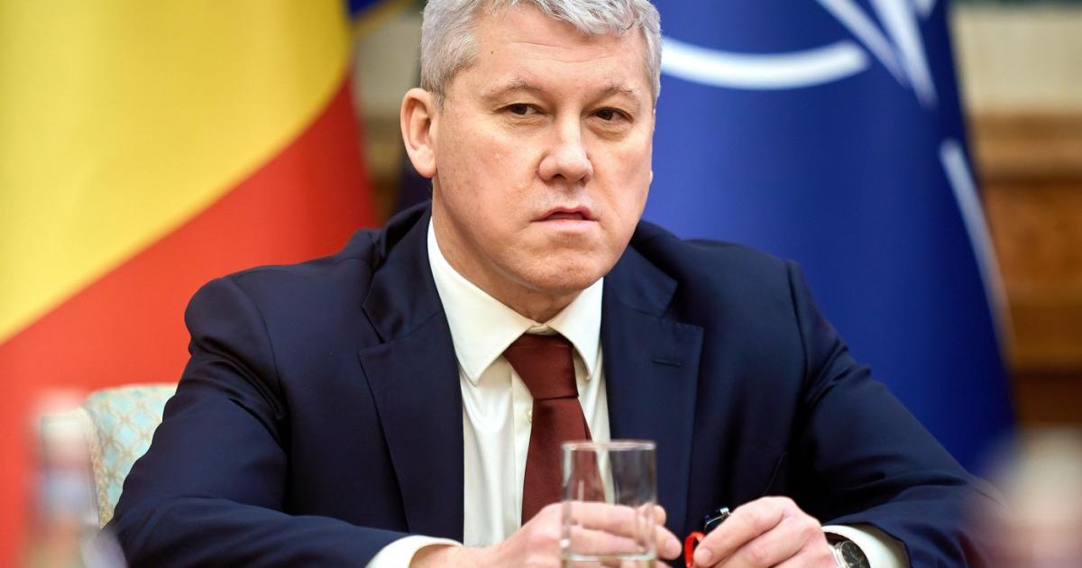 Cătălin Predoiu, în zonele inundate din Covasna. Promisiuni după dezastru: "Vom declanșa mecanisme de ajutor"