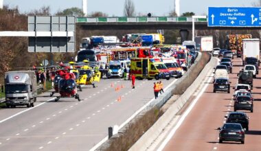 Forderung der Feuerwehren: Debatte über Führerscheinentzug für Gaffer