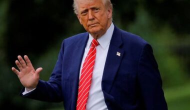 Trump calls Pakistan’s leadership ‘very strong’