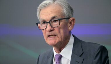 Fed expected to stand pat on rates as economic outlook gets cloudy : NPR