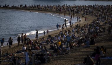 Spaniards sour on tourism industry amid housing crunch