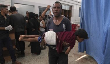 74 killed in Gaza as Israeli forces strike a cafe and fire on people seeking food