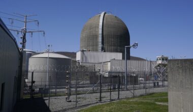 Gov. Kathy Hochul wants New York to build its first new nuclear power plant in decades