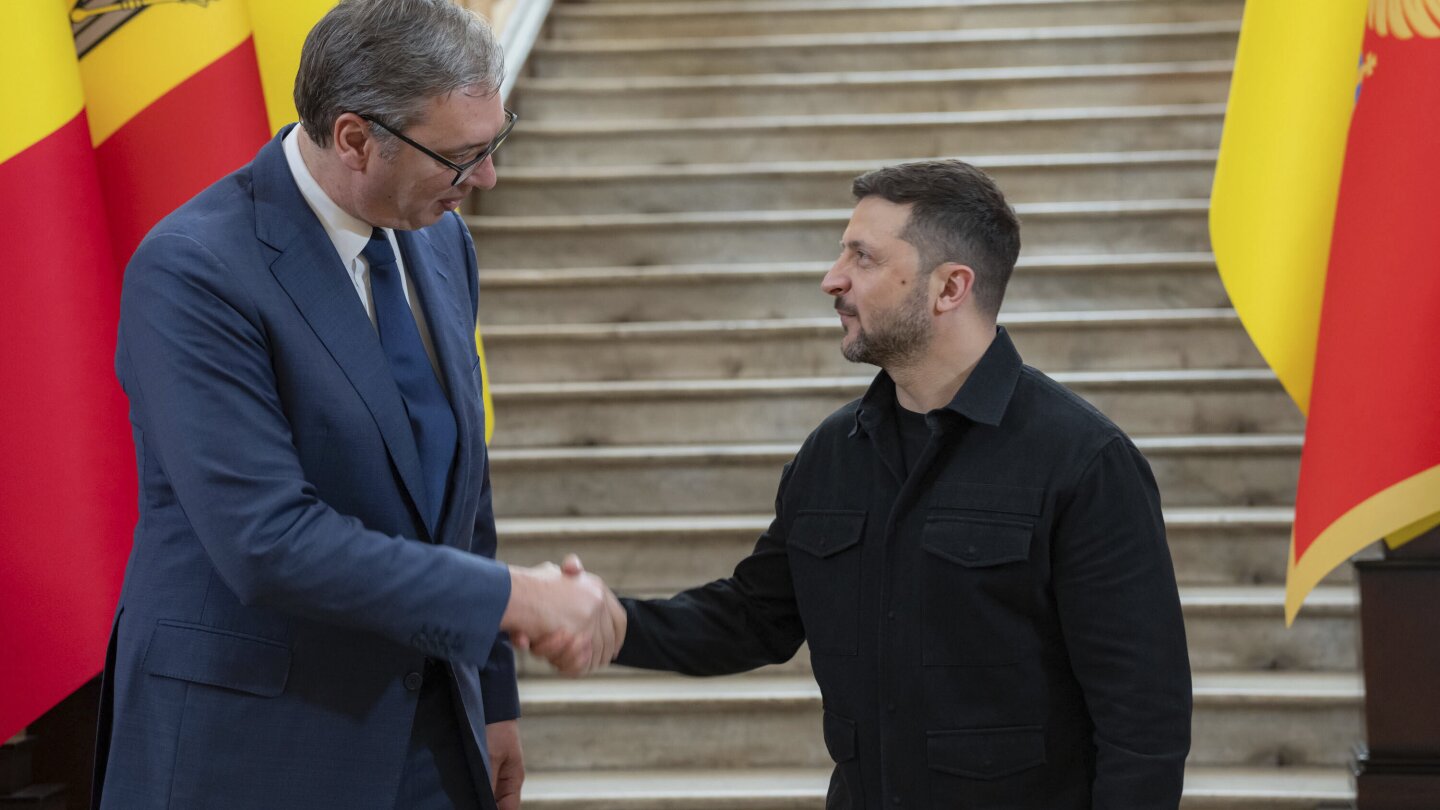 Serbia's president visits Ukraine but refuses to sign 'anti-Russian' declaration