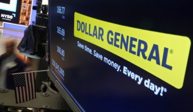Dollar General posts record sales as bargain stores attract more people anxious about the economy