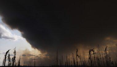 Thousands evacuated in 3 provinces from Canadian wildfires
