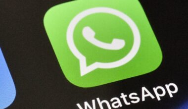 Iran asks its people to delete WhatsApp from their devices