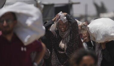 'Death race' for food: Hundreds killed in Gaza aid chaos