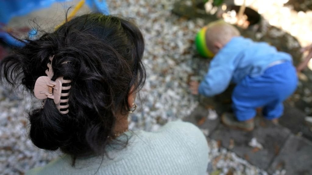 Misstanden bij grootste au-pairbureau van Nederland, IND wil vergunning intrekken