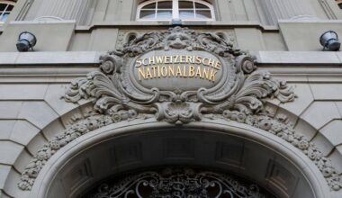 Swiss National Bank cuts interest rate to 0%